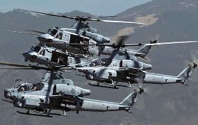 Knappe formatie helikopters