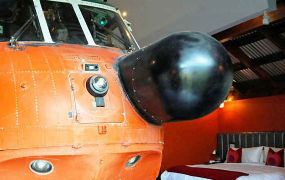 SPECIAAL: Uniek verblijf in een Seaking helikopter SPECIAAL: Uniek verblijf in een Seaking helikopter