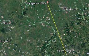 FLASH: Botsing helikopter / vliegtuig in volle vlucht, 4 doden in Aylesbury, UK