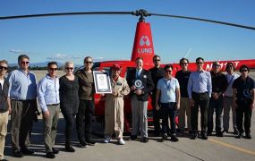 Electrische Robinson R44 krijgt AHMEC prijs