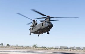 Boeing test de nieuwe CH-47F Block II in Mesa