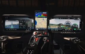 Hill Helicopters toont zijn glass cockpit: een echte revolutie Hill Helicopters toont zijn glass cockpit: een echte revolutie