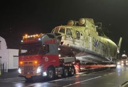 Maxi-heli Mi-26 vanuit Kessel aangekomen bij PS AERO in Baarle (NL)