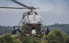 Airbus H145M vuurt Spike ER2 missielen af 