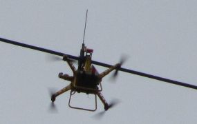 Elia gebruikt drones bij vogelbebakening op hoogspanning