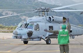 Griekse Marine ontvangt eerste drie Sikorsky MH-60 Romeo Griekse Marine ontvangt eerste drie Sikorsky MH-60 Romeo