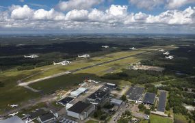 Acht maal NH90: indrukwekkend boven Nederland 