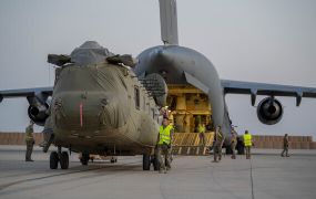 Redeployment is een missie in een missie - NL Chinooks terug