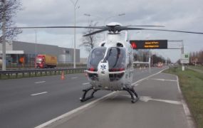 Helikopter landt op A12