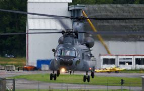 D-890 - Boeing - CH-47F Chinook